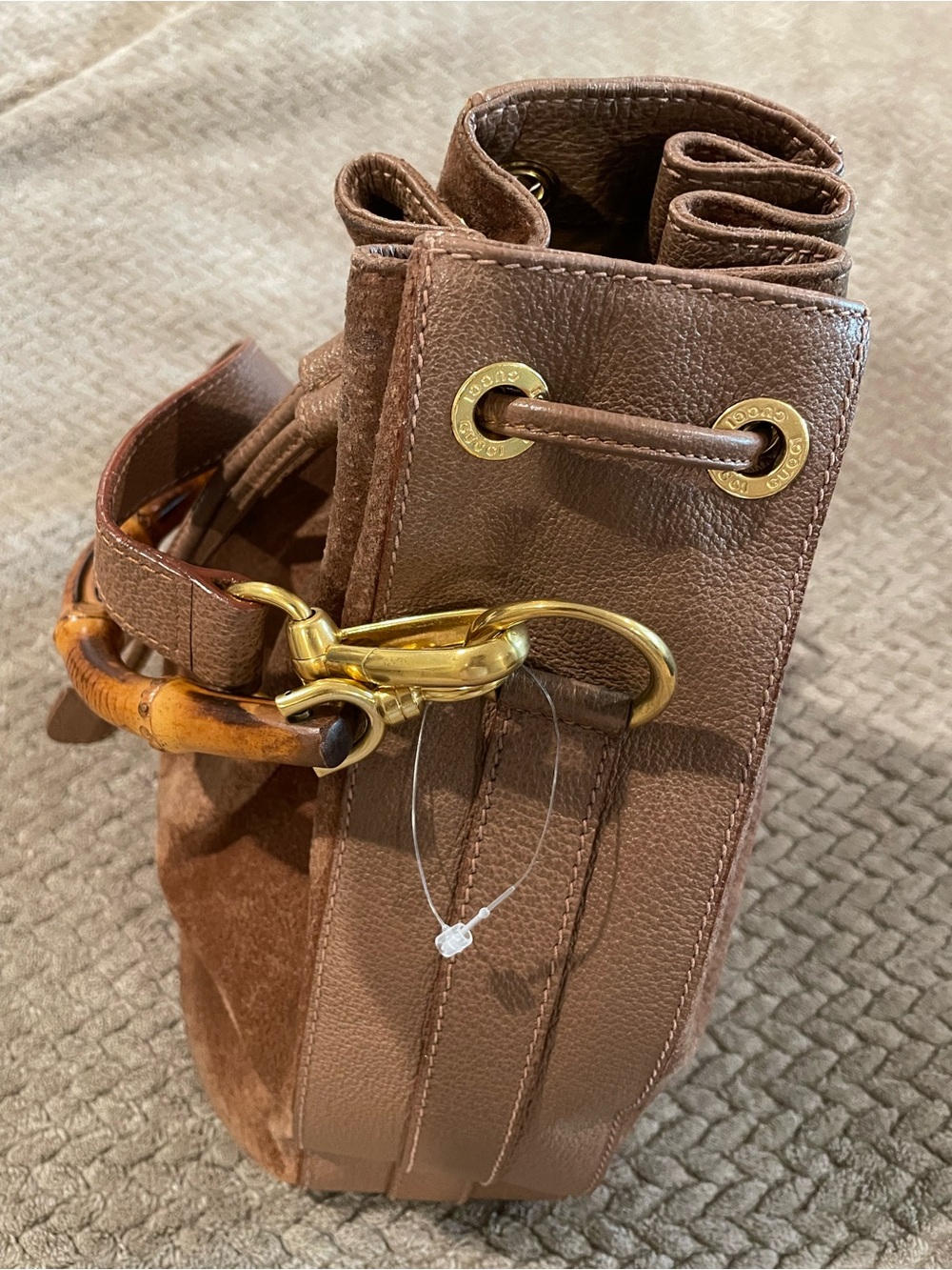 Gucci Suede bamboo handle Drawstring Bucket Bag - Picture 5 of 16
